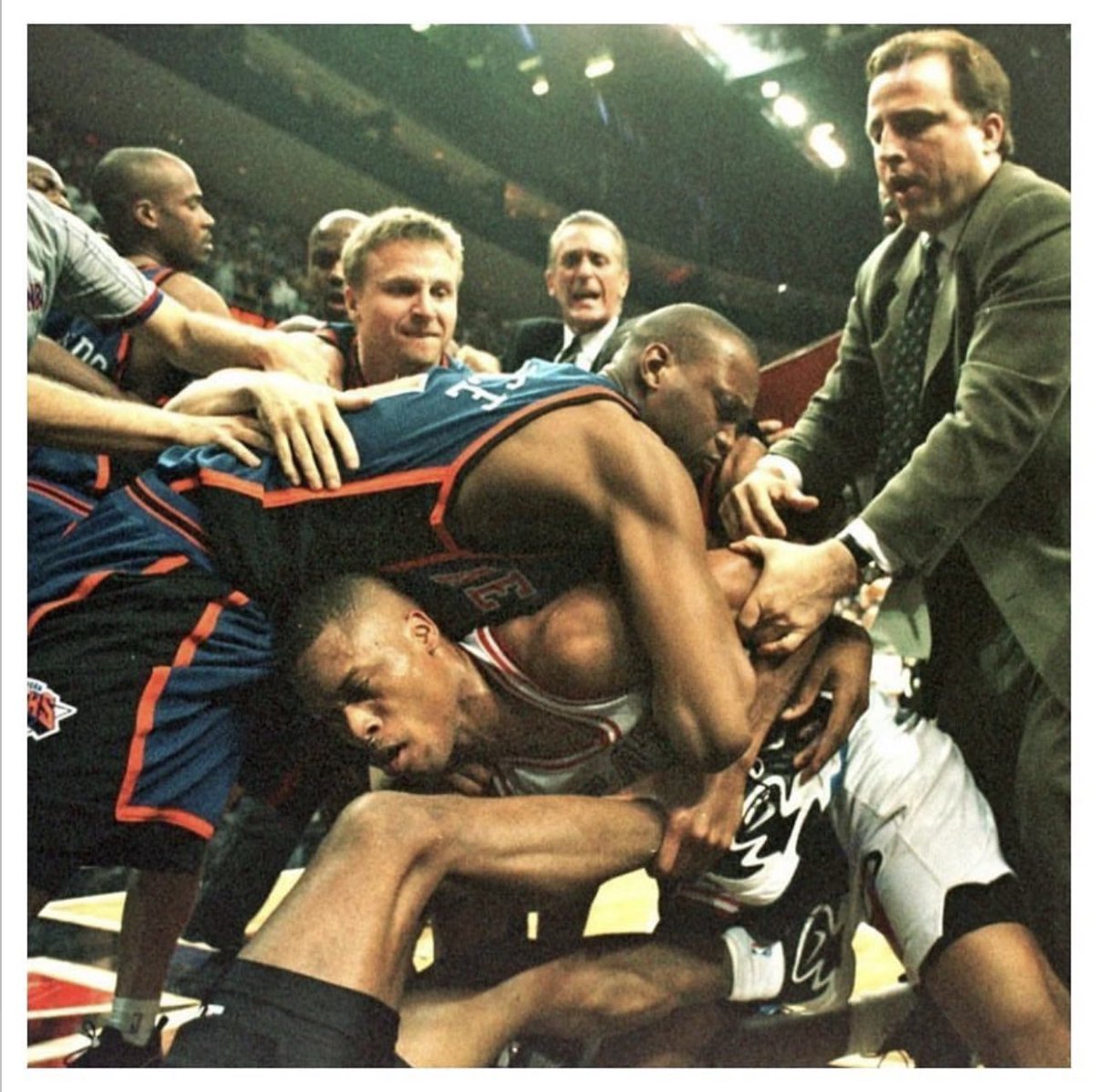 UNDRCRWN's tweet photo. Til the bitter end: https://t.co/Jnx9urk0QK

#NewYorkForever https://t.co/wsz9NaAtOn