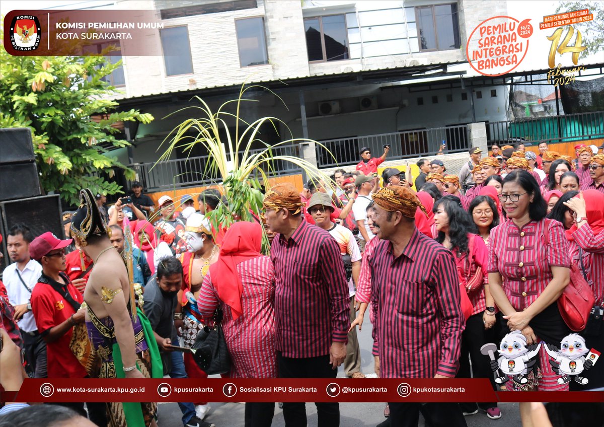 #tempemilih, Berikut suasana Pengajuan Bakal Calon Anggota DPRD Kota Surakarta untuk Pemilu Tahun 2024 oleh Partai Demokrasi Indonesia Perjuangan (PDI Perjuangan) tingkat Kota Surakarta, Kamis 11 Mei 2023.
#KPUMelayani 
#PemiluSerentak2024 
#KPUSurakarta