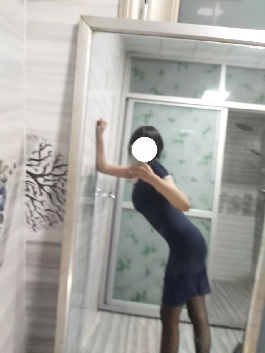 应该是这样🤤🤤 https://t.co/nTMIEjEgKz