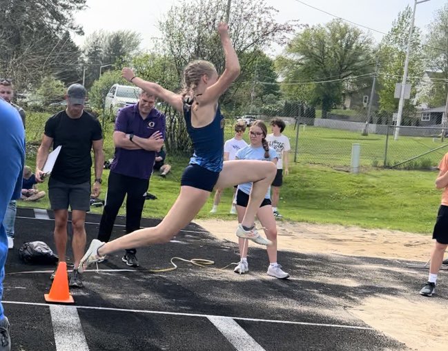 Keegan Lodes (@keeganlodes) on Twitter photo Classic 8 Conference meet, Sophomore season:
300H - 46.88, 1st place (5th KM all time)
HJ - 5’1” 1st place (8th KM all time)
LJ - 17’2” 2nd place (3rd KM all time)
100H - 16.0, 3rd place (8th KM all time)
<a href="/boystracknfield/">Kettle Moraine Boys/Girls Track & Field</a> Classic 8 Conference meet, Sophomore season:
300H - 46.88, 1st place (5th KM all time)
HJ - 5’1” 1st place (8th KM all time)
LJ - 17’2” 2nd place (3rd KM all time)
100H - 16.0, 3rd place (8th KM all time)
<a href="/boystracknfield/">Kettle Moraine Boys/Girls Track & Field</a>