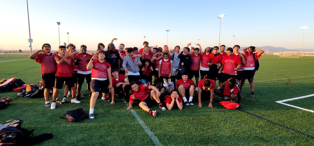 Dragons getting working done at Bell Bank <a href="/AzFBCoaches/">AzFCA</a> Mega showcase. Thanks coach Jewell for getting our AZ kids some love. We appreciate all the coaches. Thanks coach Wain <a href="/NAU_Football/">NAU Football</a>, <a href="/CoachHarrisACU/">Ben Harris ACU</a>  <a href="/firestormfb/">ACU Football 🔥</a> <a href="/CoachBANelson/">Coach Brett Nelson</a> ACU, <a href="/CoachDonnelly21/">Michael Donnelly</a> Michigan Tech.