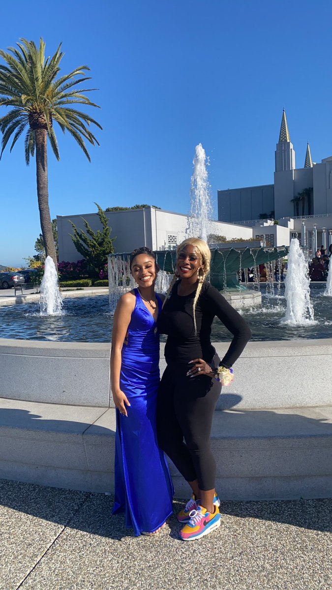 My Niecey Pooh Friday &  cousin Kamora are on their way to their prom!!❤️😍🎊 #prom #friday #niecypooh #seniorprom #sanleandrohigh #sanleandro #townbizness