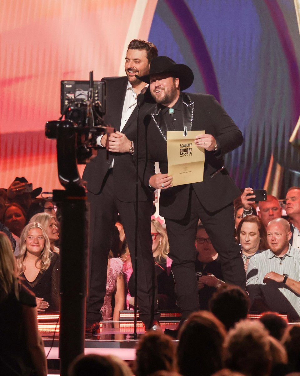 One of my favorite nights of the year. Thanks for having us <a href="/ACMawards/">ACM Awards</a> 🤝