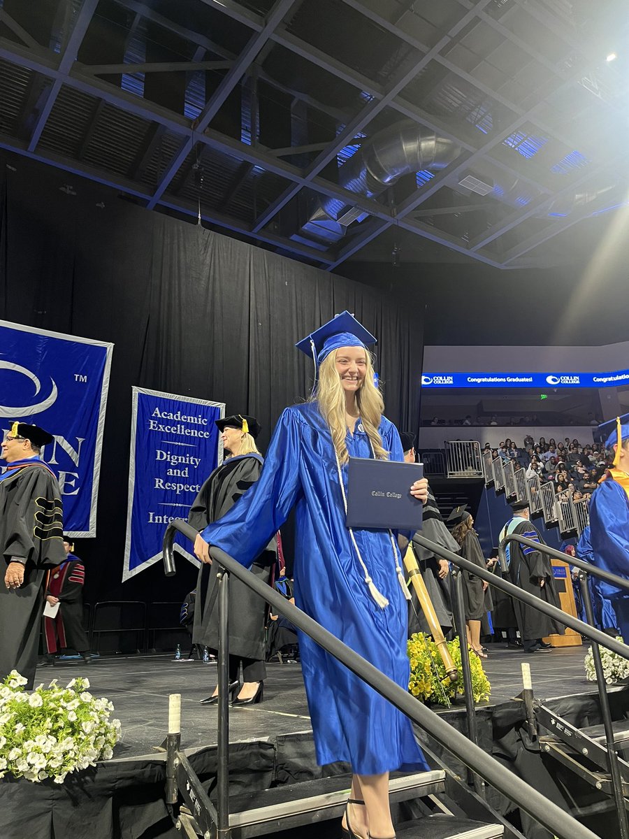 collincollege's tweet photo. And just like that, they’re off to start the next chapter in their lives! 

Congratulations to Collin College’s 2023 Spring Graduates! #CollinPride2023 #collingrad https://t.co/o9gYJEY1KW