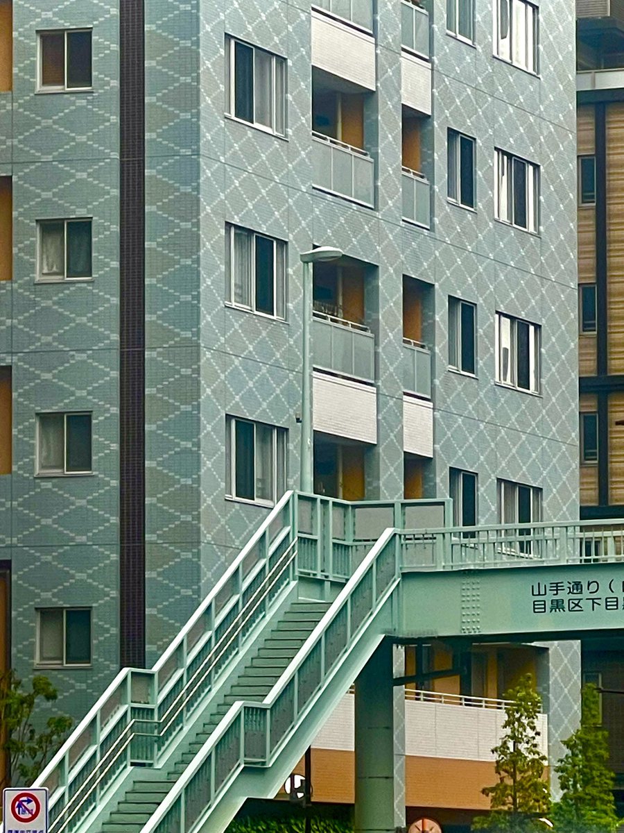 RealGDT's tweet photo. Tokyo Textures. https://t.co/n5VwTkMD7L