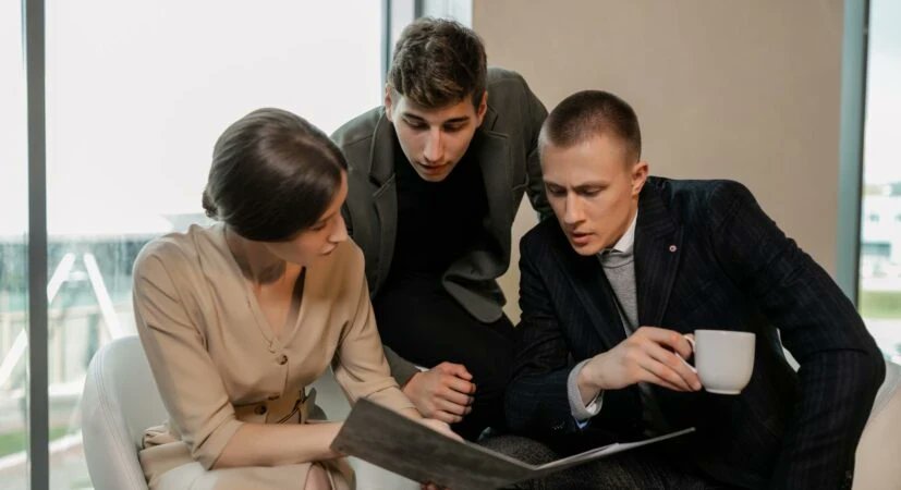 TwibApp's tweet photo. Selling has always been a tough business. Door-to-door selling has been around for years. People have been using the technique of door-to-door selling to connect with their potential customers and make some sales... Read more: https://t.co/syzrkP2JiW https://t.co/9r8s6JZGeS