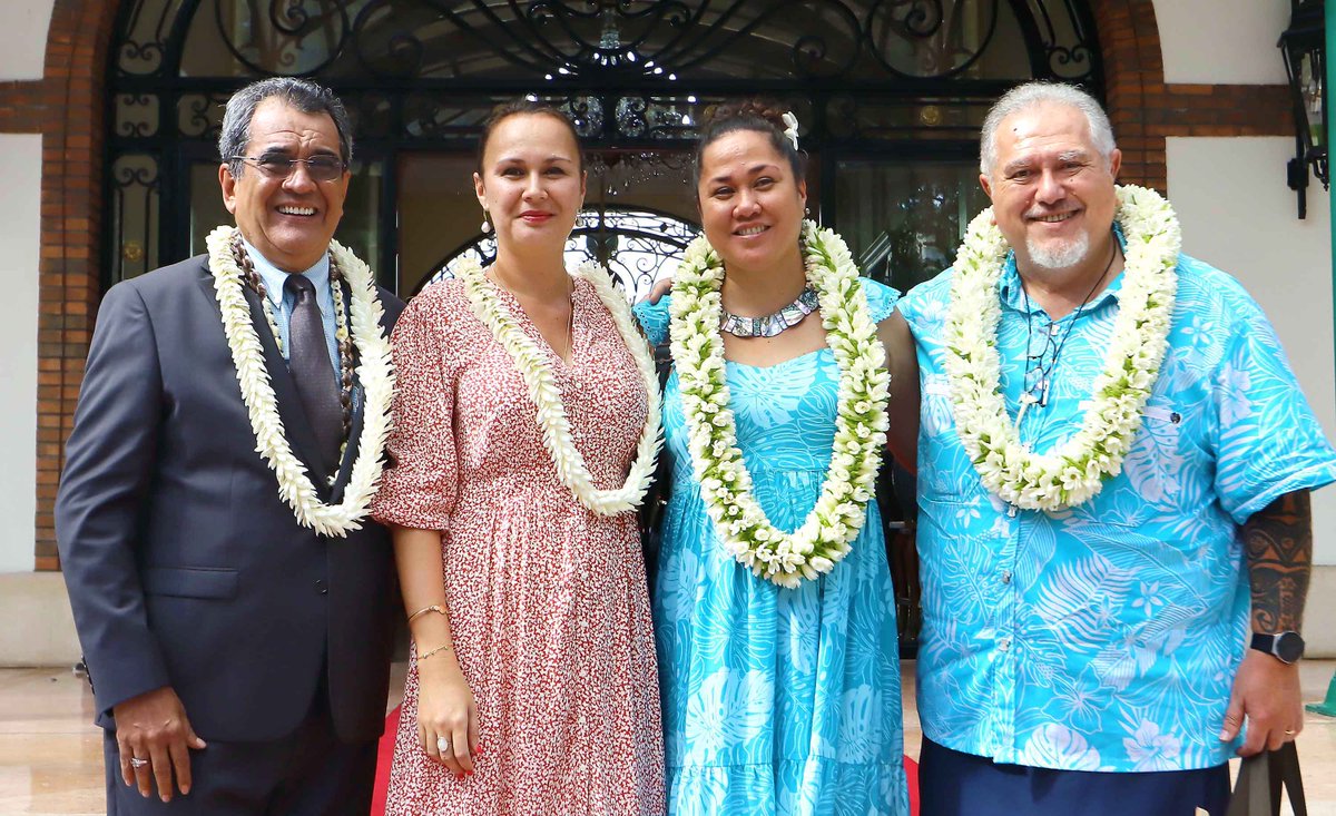 presidencepf's tweet photo. La #passation de pouvoir entre Edouard Fritch et Moetai Brotherson s'est faite à la #Présidence, ce vendredi 12 mai 2023. #president #presidentpolynesiefrancaise #mandature
🔽 https://t.co/x1K5amc4Ds https://t.co/eiXg51vGti
