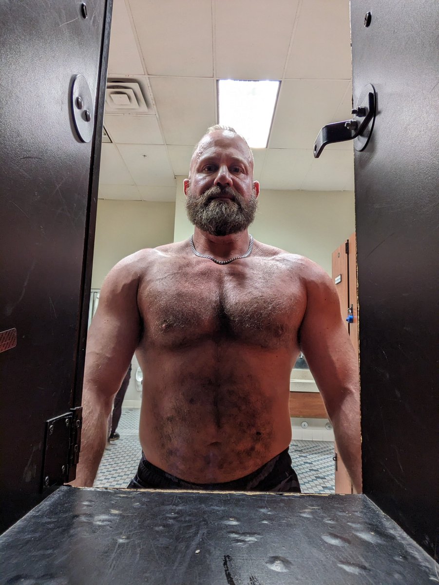 BubbaBearPrime on Twitter "Chest day so good your arms lock up after"