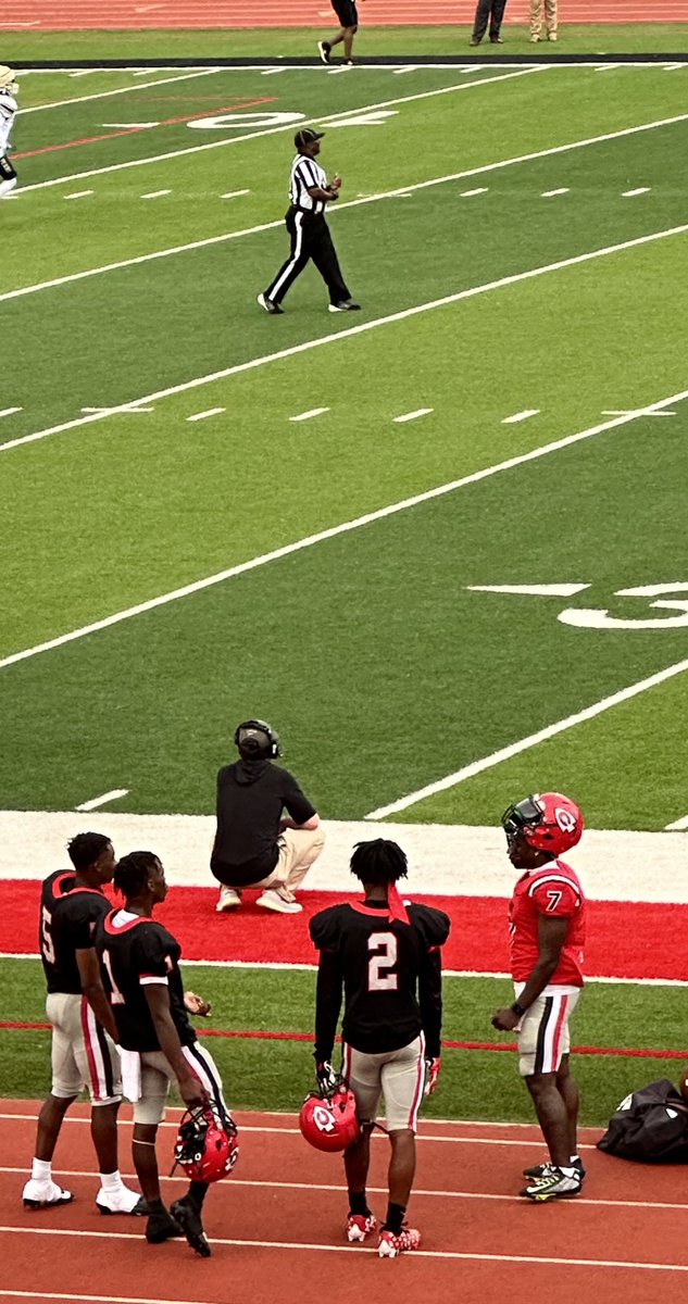 Football season is upon us! #ItTakes2 #ArrowFootball #401