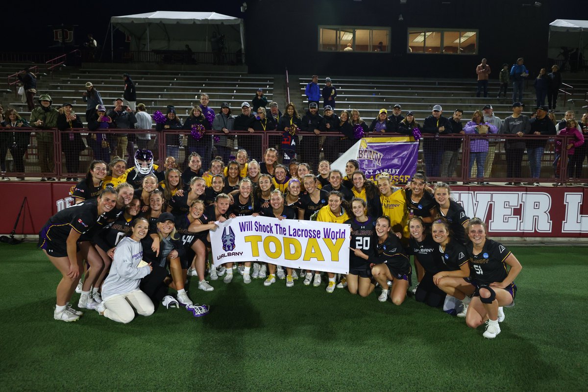 UAlbanyWLax's tweet photo. Shocked 'em ⚡ https://t.co/ZPrCA0qFj1
