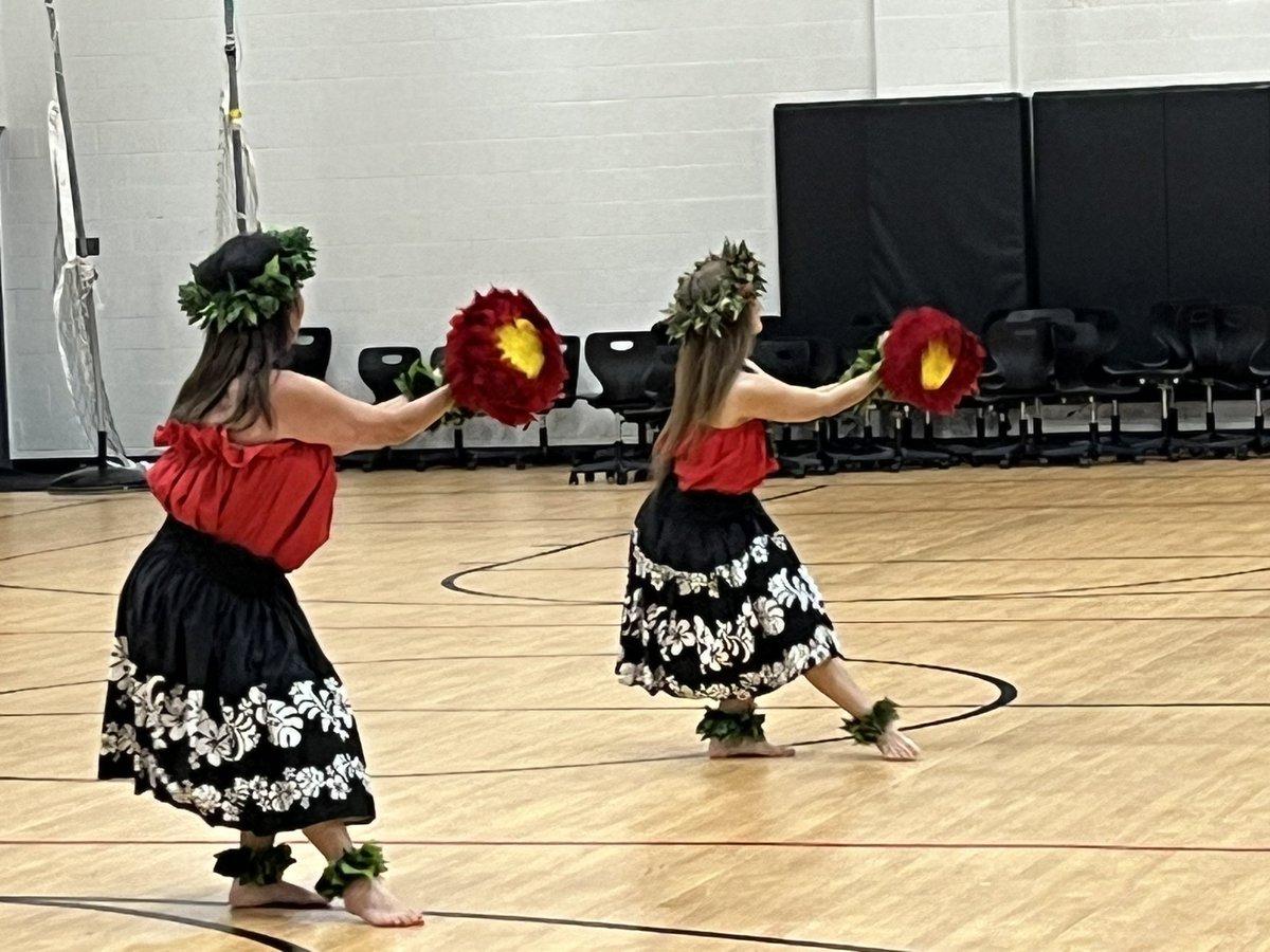 Bence_EDU's tweet photo. That was an incredible way to celebrate #AsianAmericanHeritageMonth2023 The @ClubUpstanders @NewTechCoppell sponsored the wonderful #IslandCrew to learn about Hawaiian and Tahitian Culture Alo-HA https://t.co/49eMXXhnJR
