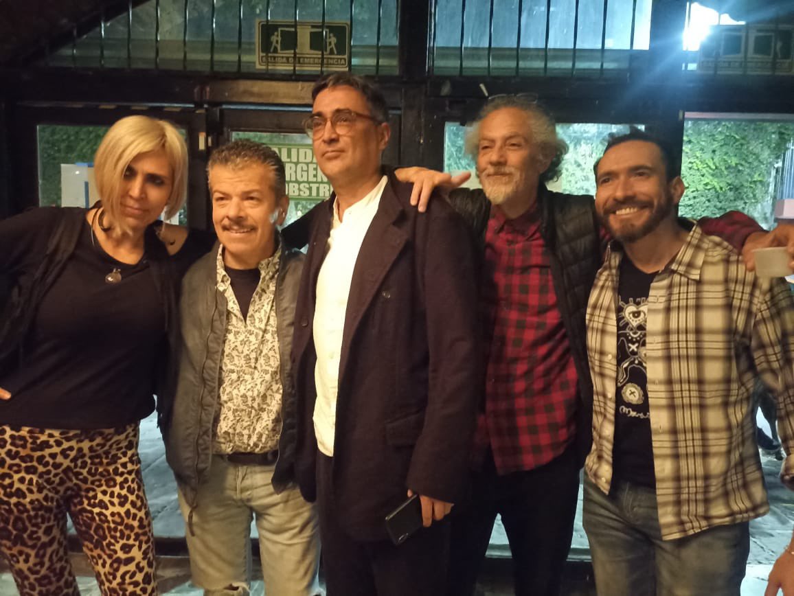 LeonardoMackey's tweet photo. Premier “Notas de una vida” de Roberto Bolado @televisa @univision #look #instalike #igers #picoftheday #food #instadaily #instafollow #followme #iphoneonly #instagood #bestoftheday #instacool #instago #all_shots #follow #webstagram #colorful #style #swag #theateractor https://t.co/BE0fxSzd4B