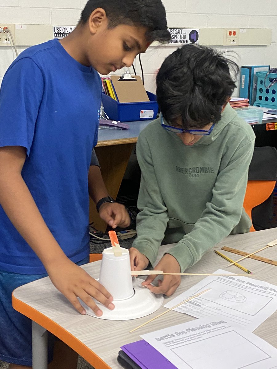 4th graders are preparing for battle! Sphero Battle Bots that is!! Coming soon… <a href="/Sphero/">Sphero</a> <a href="/bitsbyBoomer/">Sharon Elementary School</a> <a href="/RvilleProud/">RvilleProud</a> #Engineering