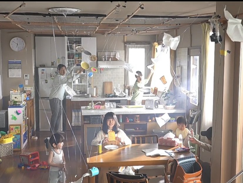 ideafuls's tweet photo. カロリーメイトのメイキングはこちらです。ポカリスエットもそうですが、メイキングまで見てもらえる広告って、もはや広告ではなくコンテンツですよね。その時点で消費者は魅せられている。 https://t.co/YXR8DYscht
