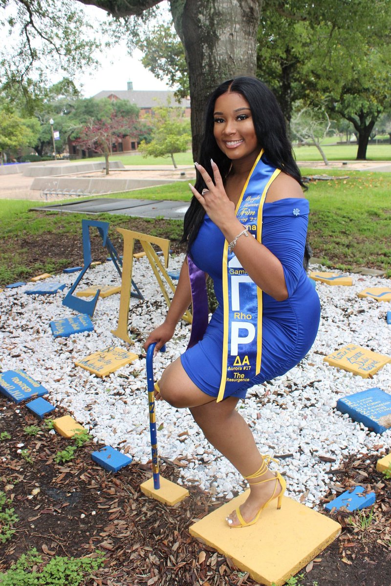Thank you Prairie View For Everything . Big Poodle Signing Out ✌🏽💙💛

✅  Full Ride Scholar
✅PALS
✅Honor Roll Student
✅Deans List 
✅Sigma Gamma Rho Sorority Incorporated 

May 13th at 8am
Panther Stadium