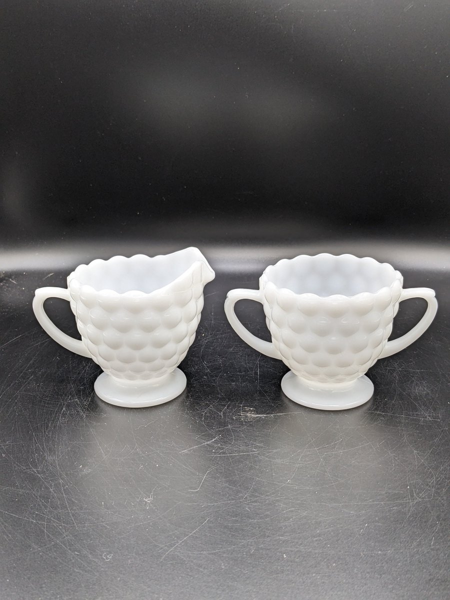SrustDust's tweet photo. Excited to share the latest addition to my #etsy shop: Anchor Hocking Bubble Milk Glass - Creamer And Sugar Bowl 1960's https://t.co/4ubi2WKmOh #white #anchor #hocking #milkglass #bubblepattern #anchorhocking #bubblemilkglass #anchorhockingmilk #milkglasssugar https://t.co/infCf8fNyl