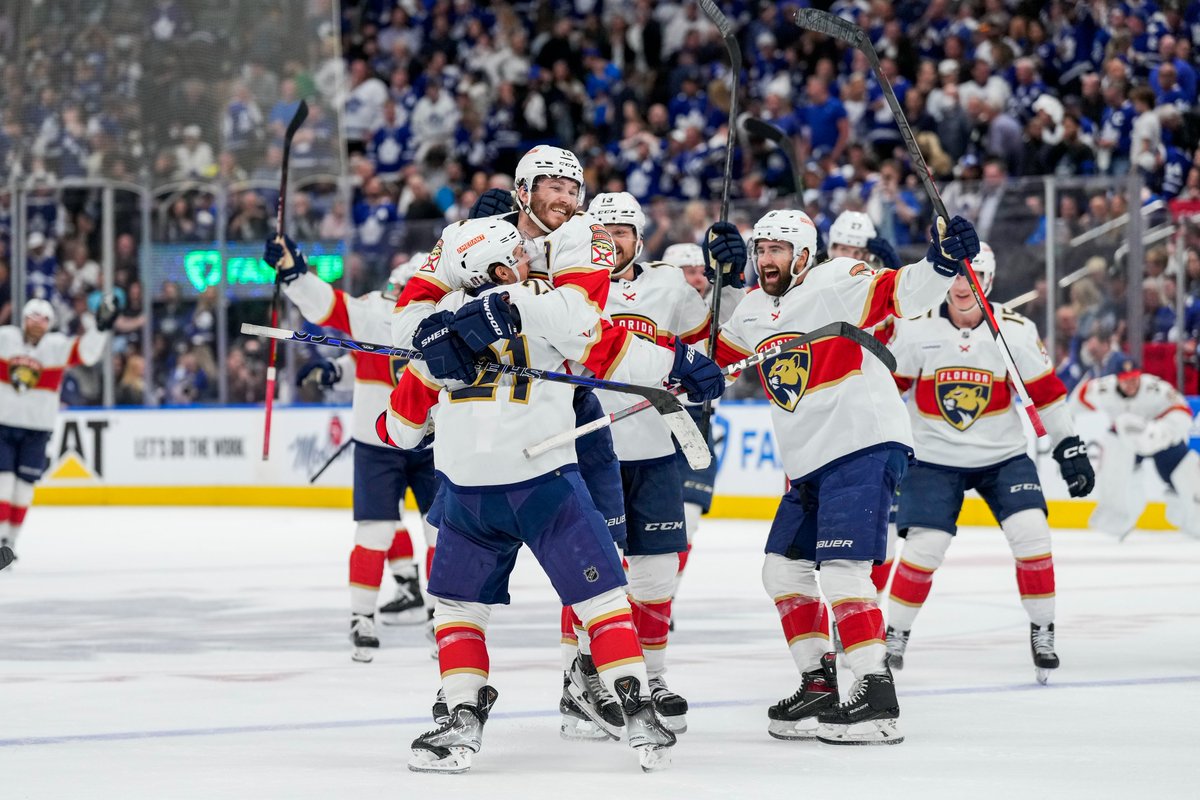 FlaPanthers's tweet photo. They did THAT. https://t.co/5yLLJeKzUP