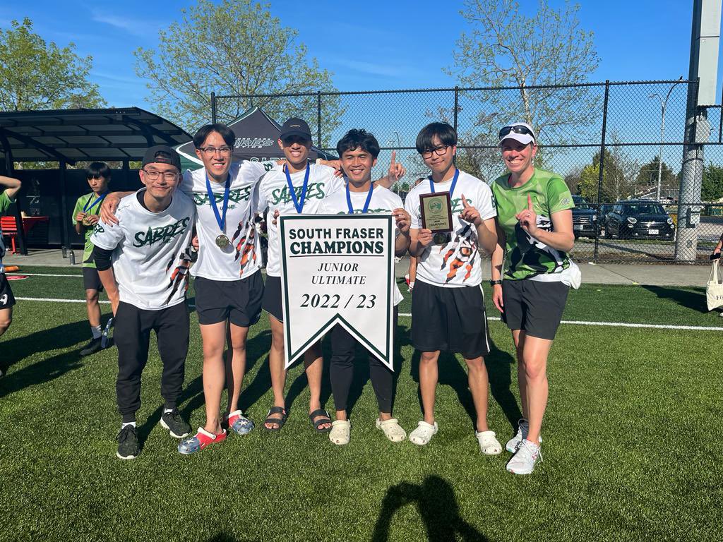 mmeplayer's tweet image. GP’s Junior Ultimate team is undefeated and winners of the South Fraser Championship!! 🐾Sabre PRIDE! 🐾Heading to the provincials! Congrats to the players &amp;amp; big thanks to coaches Hoff, Dumo, Biggar, Carpenter and all the junior coaches!! #sd36learn @SSSAA_SD36