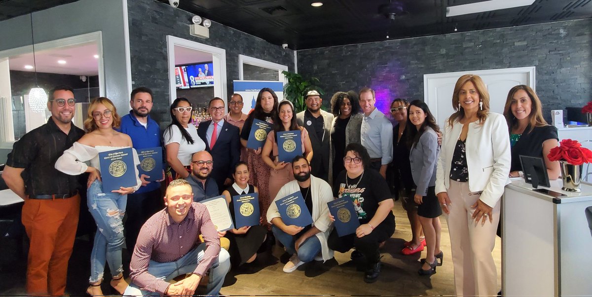 Today was a special day for the <a href="/HartfordSuper/">Dr. Andraé Townsel</a> Paso a Paso Program and it's teachers. The <a href="/HFDPRParade/">Hartford PR Parade</a> hosted a presentation to recognize and celebrate the hard work and dedication of our teachers in Hartford schools. @MayorBronin
