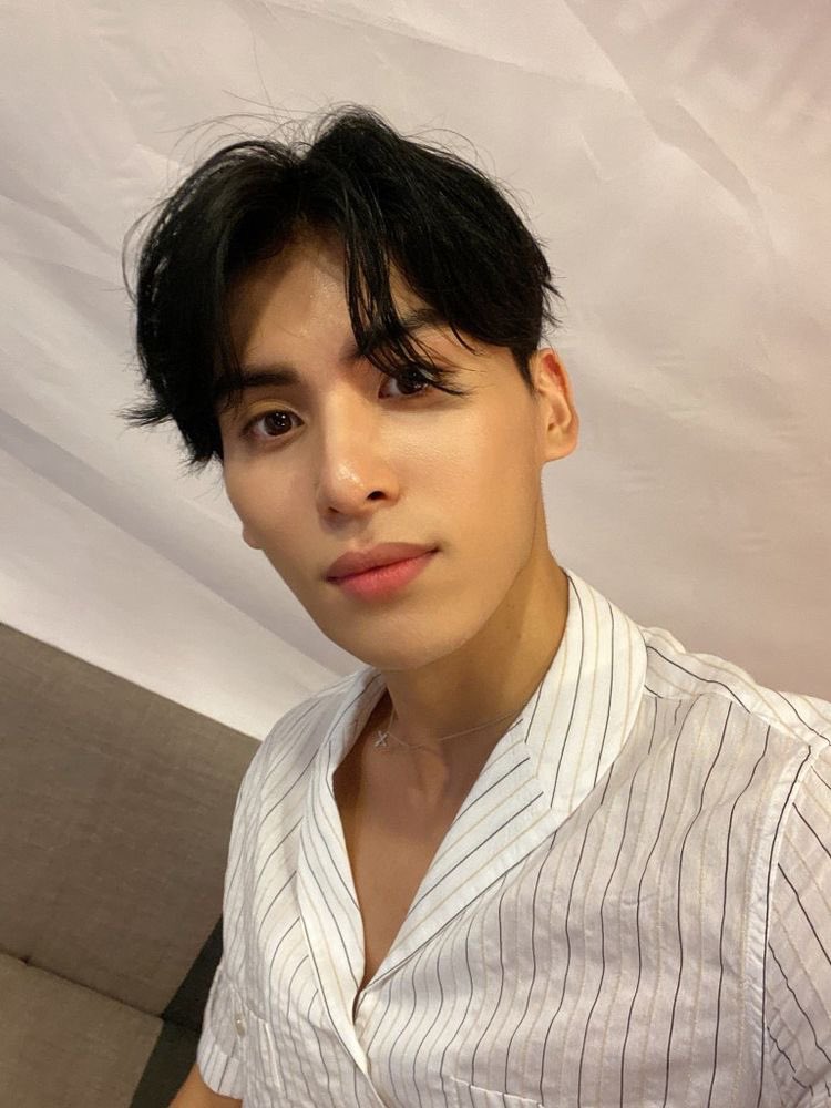 ytyallday's tweet photo. U🌞 #SF9 #YOOTAEYANG #유태양 https://t.co/qFbFbmiMOi