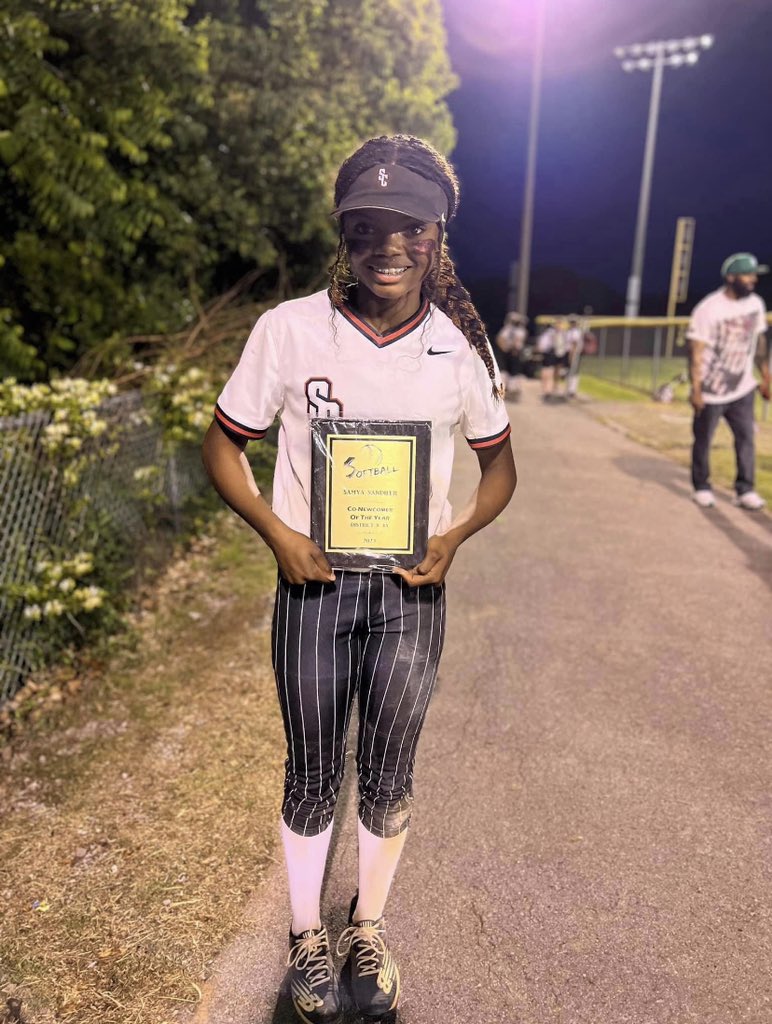 SamyaSandifer's tweet photo. District Champs!! We had a 7-0 win last night and i'm thankful to receive The co-newcomer award!! and ready to take on regionals!! @redhawkssball @DukesPerkins @ExtraInningSB @CoastRecruits @CoachMalveaux @AScholarsBrand @FastpitchAthRec https://t.co/WXsMV8DnVO