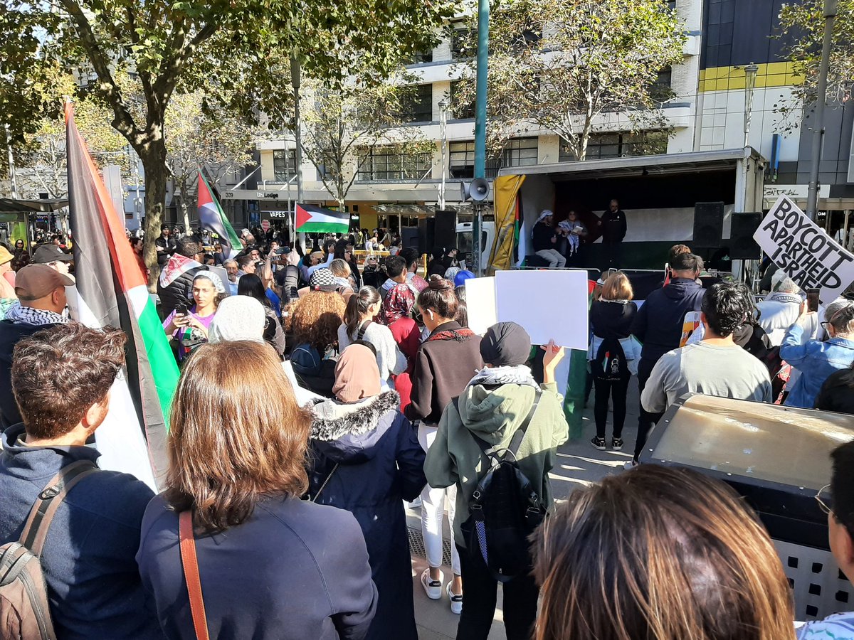 tophermwoods's tweet photo. Gary Foley speaking on First Nations and Palestinian solidarity at Naarm's 75th anniversary of the beginning of the Nakba https://t.co/QQQzxuilhT