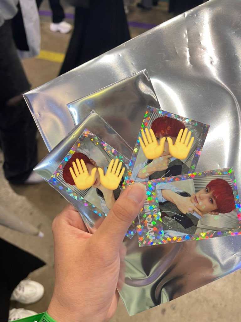 #INI交換 #JO1交換　#ラポネ交換 

ラポネブース　ランダム

譲　尾崎匠海　ステッカー

求　木全　田島　ステッカー

本日会場での手渡し可能です。
只今コンベンションエリアにおります。