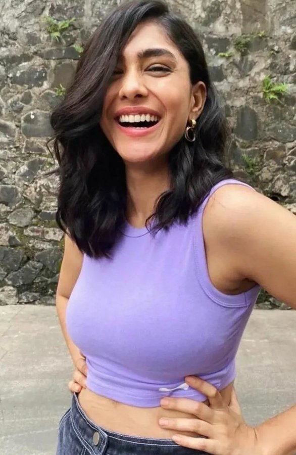 Fv-pF6UWIAAK13g?format=jpg&name=900x900