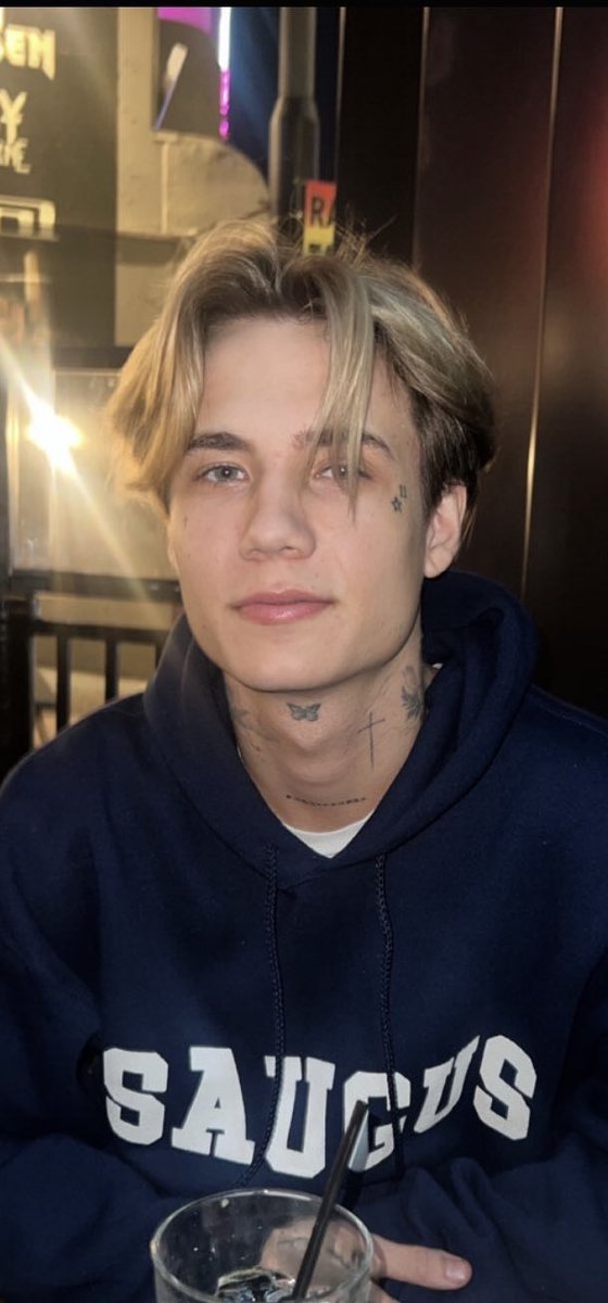 wetdreamitsyou's tweet image. OH IM SAT