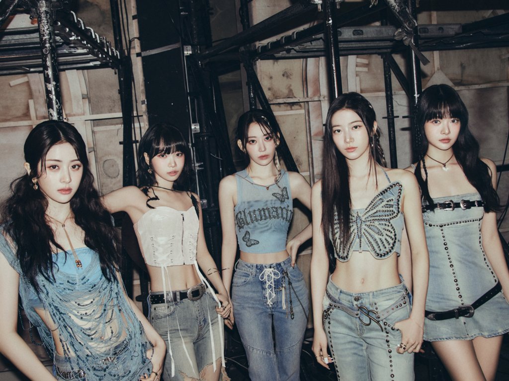 #WeverseMagazine #위버스매거진 #INTERVIEW 

LE SSERAFIM Other Cuts (2023.05.13) 

▶️ bit.ly/3VWMhM1