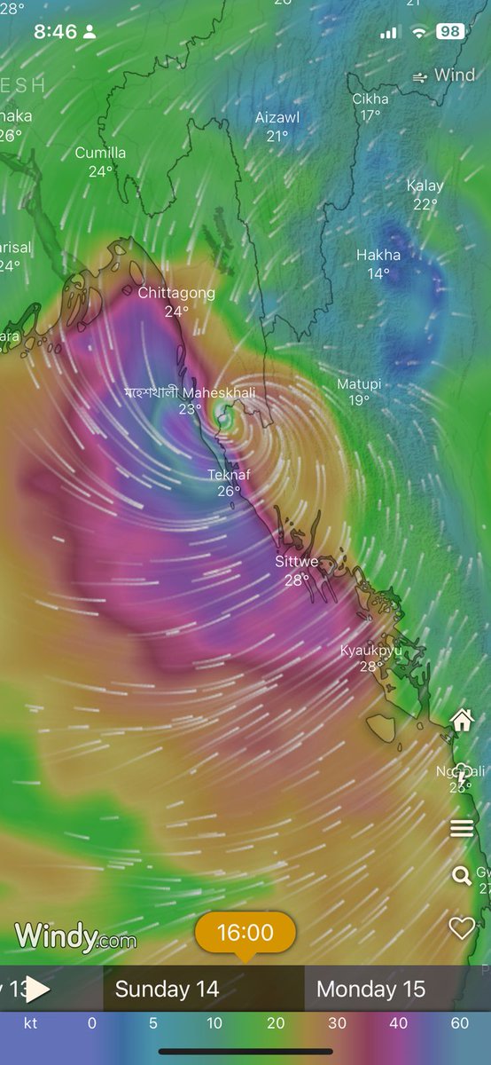 The #Rohingya refugees in the camps are facing a life-threatening situation as #CycloneMocha approaches. Their shelters made of bamboo and plastic offer little protection, leaving them vulnerable and terrified. #RohingyaCrisis #CyclonePreparedness