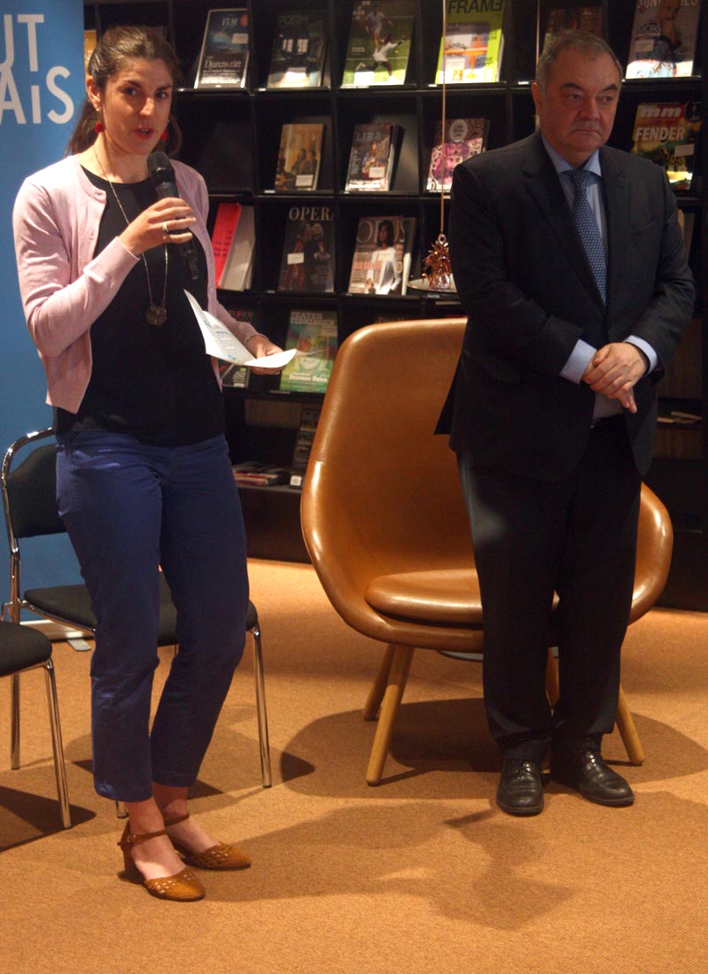 Caltex_98's tweet photo. Invigning av Bande dessinée på svenska igår kväll på @Serieteket. Högtidstal av #OlaHellsten, @demervall, Belgiens ambassadör och representant från franska beskickningen. #SIS2023 #Seriefestivalen #comics #serier https://t.co/FmBtDgYkvf