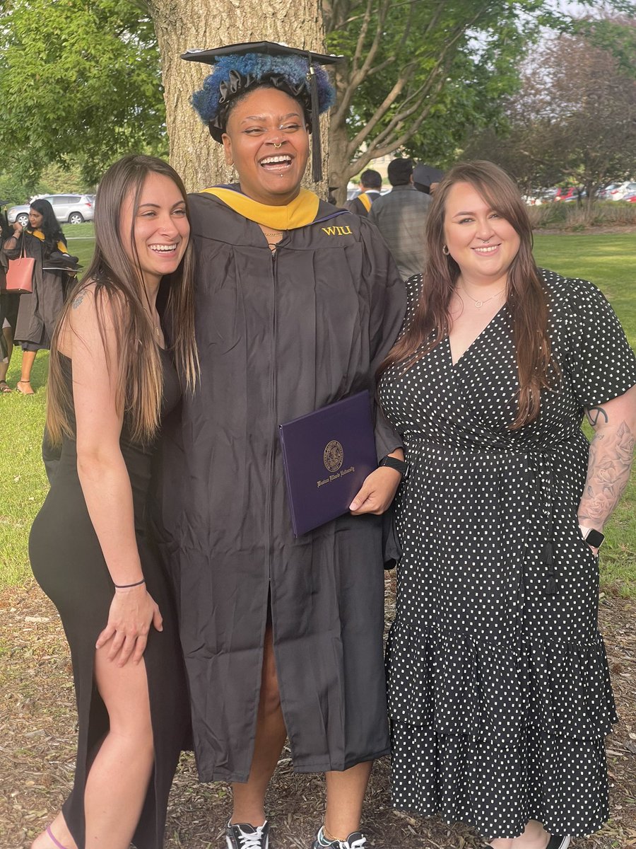isakpad's tweet photo. Congratulations  @WhoIs_Jayce on graduating with your MASTERS! Two degrees down, one to go! Thanks for being an awesome friend 🖤 https://t.co/wfFRvh9mqr