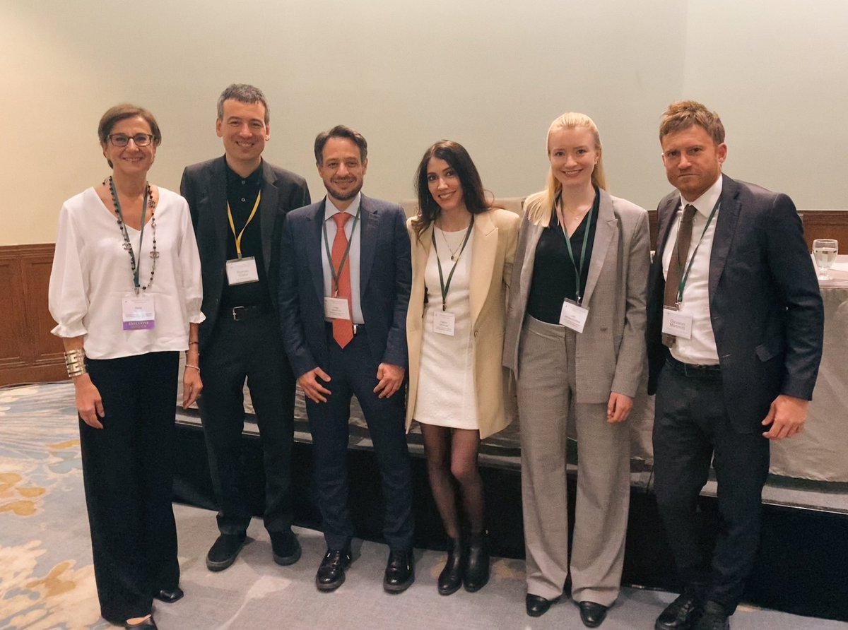 Julia Schulte-Strathaus (@juliaschulte_s) on Twitter photo Truly amazing to have been part of such a diverse yet complementary #conference panel! ๐ฅ Very grateful for the opportunity to present my work together with international experts at the forefront of research into transdiagnostic approaches! <a href="/SIRSGlobal/">Schizophrenia International Research Society</a> #SIRS2023 #ECR
๐บ๐ธ๐ฌ๐ง๐ฉ๐ช๐ง๐ท๐ฎ๐น Truly amazing to have been part of such a diverse yet complementary #conference panel! ๐ฅ Very grateful for the opportunity to present my work together with international experts at the forefront of research into transdiagnostic approaches! <a href="/SIRSGlobal/">Schizophrenia International Research Society</a> #SIRS2023 #ECR
๐บ๐ธ๐ฌ๐ง๐ฉ๐ช๐ง๐ท๐ฎ๐น