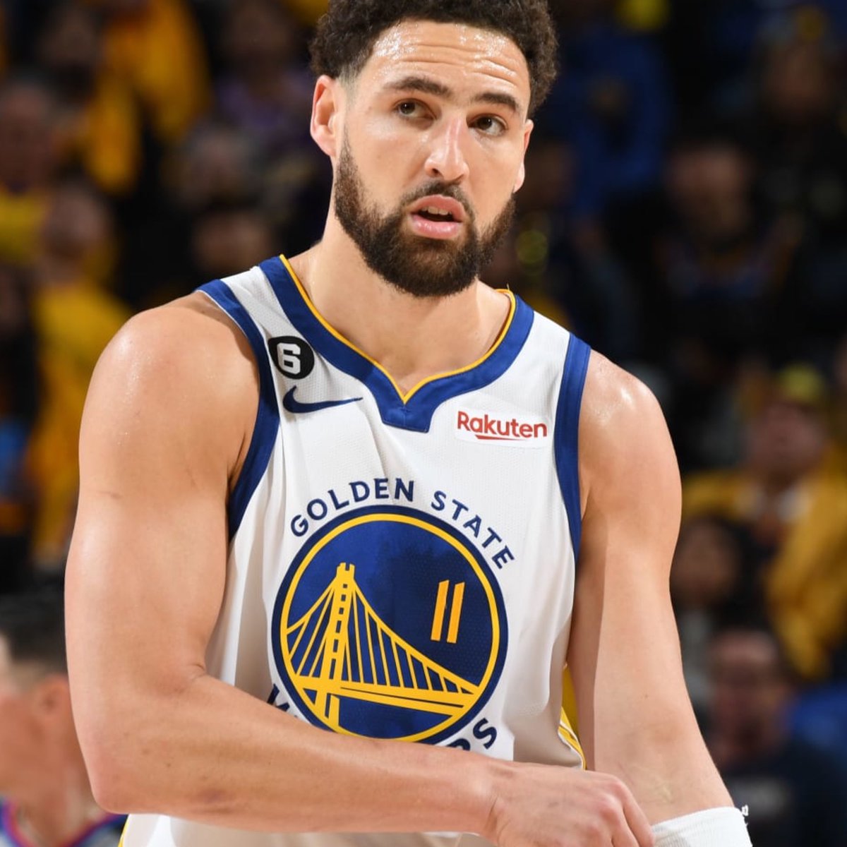 Klay dijo que en esta serie iba a hacerle un homenaje a Kobe y Gigi.

En efecto, así lo hizo, jugó como un muerto los 6 partidos enteros! 😍

Un grande, los que no entendieron fueron ustedes!