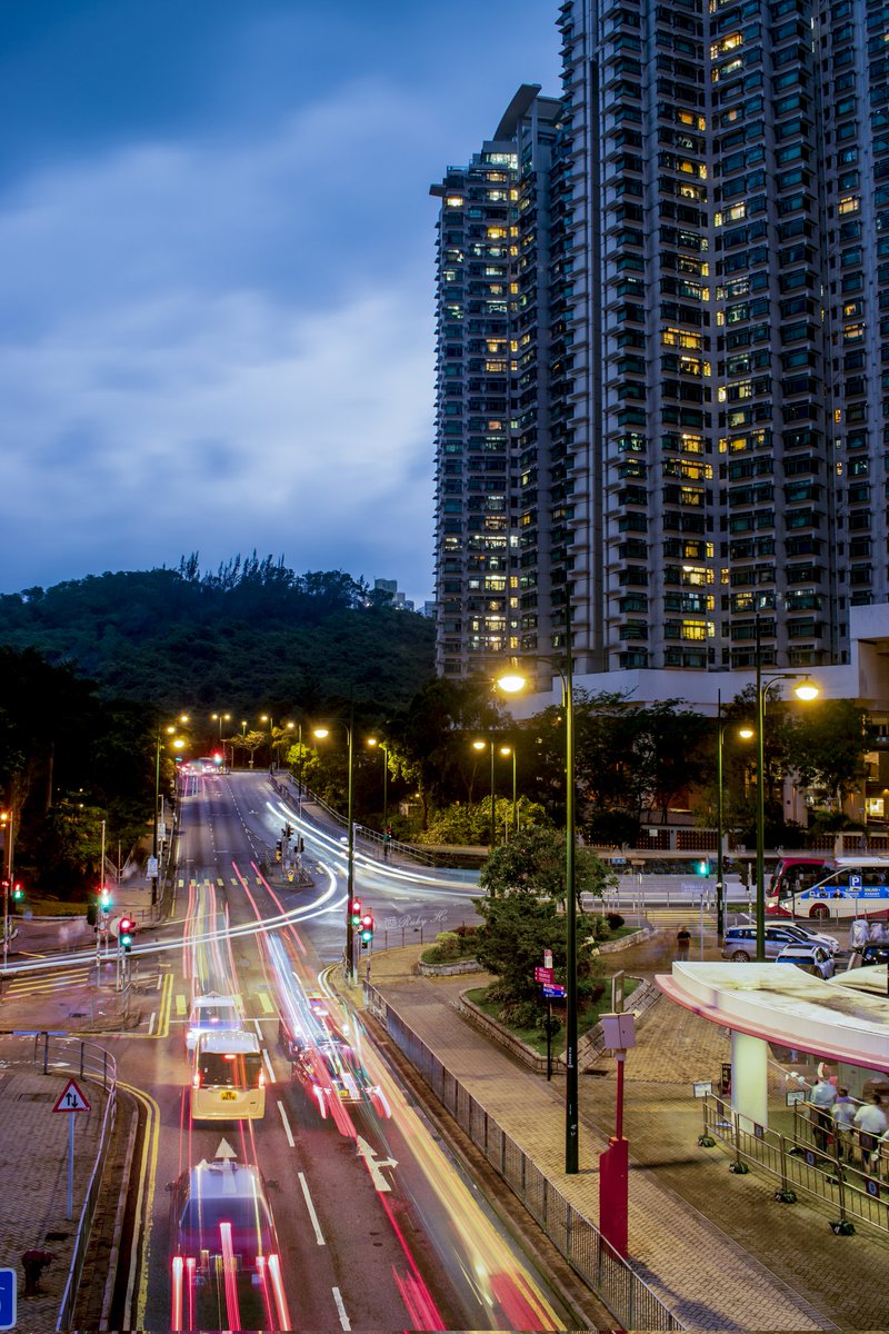 #車軌 #長時間露光 #NightTrail #HongKongNightView #LightTrail #picsofhk #hongkongphotography #カメラマンさんと繋がりたい #カメラ好きな人と繋がりたい #カメラ初心者 #写真好きな人と繋がりたい #風景写真 #風景写真を撮るのが好きな人と繋がりたい #香港好きな人と繋がりたい #香港真係好靚