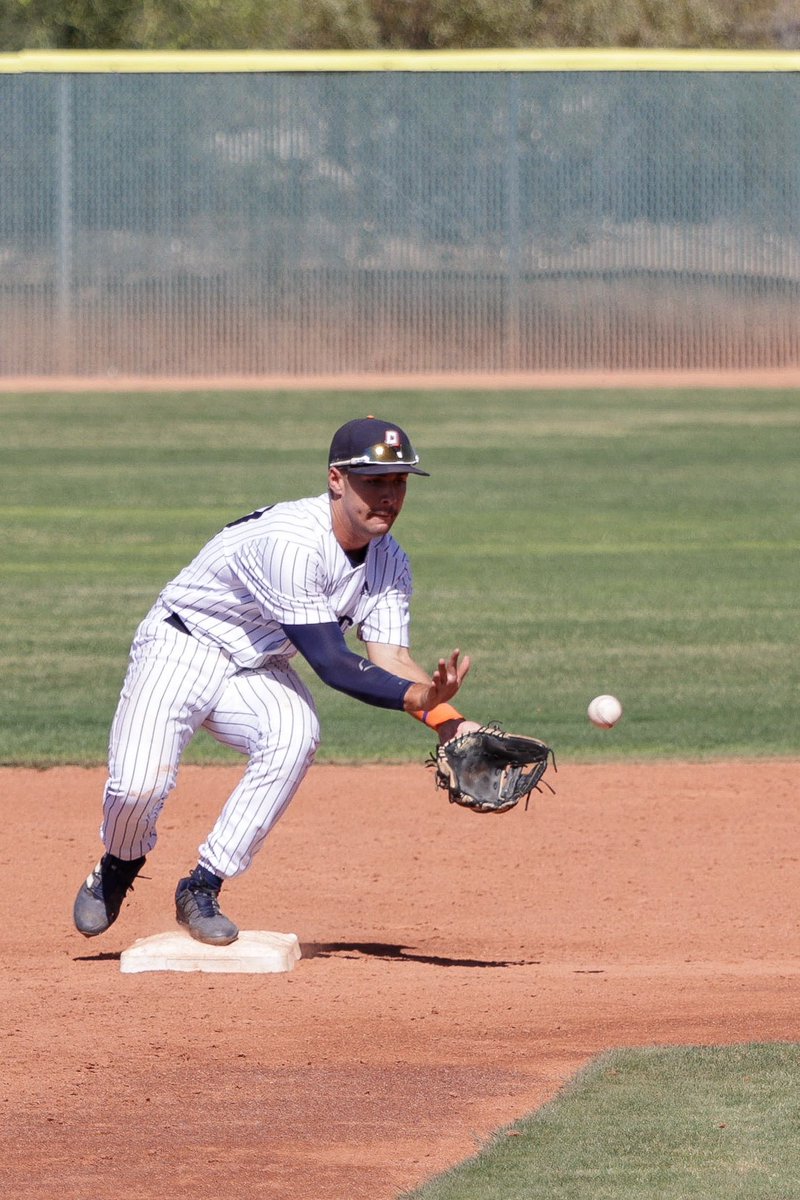 PimaAthletics's tweet photo. See what @BaseballPima INF Braedon Mondeau @BraedenMondeau (Cienega HS) said about the Arizona Western pitching and how crucial the 9th inning rally was leading up to tomorrow’s Game 3. Its GAME TIME at 12:00pm tomorrow. #PimaBaseball #AztecTOUGH
https://t.co/TIIqrdbbJI https://t.co/j4BWgPTAph