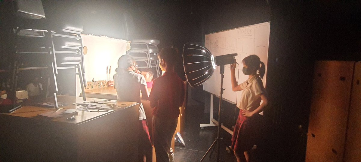 HIS English Dept tweet media