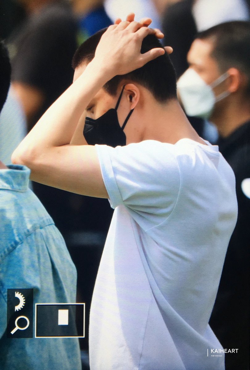 KAI_HEART_114's tweet photo. 230511 충성🫡
#언제까지나_종인이와_함께할게
#AlwaysHereForJongin 
#카이 #KAI  #종인 @weareoneexo https://t.co/FGlHO0nDKt
