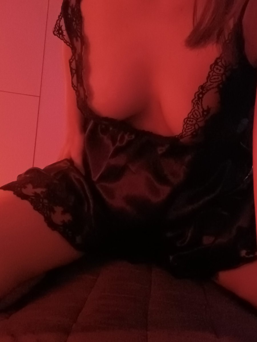 numay9999's tweet photo. ไม่ได้อ่อยสักหน่อย...แต่อร่อยนะบอกก่อน #เรียลหญิง #ยืมเมจforเงี่ยน #คุยเสียว #คุยเสียวกัน #เหงาหรือเงี่ยน https://t.co/oBzh9FAuvc