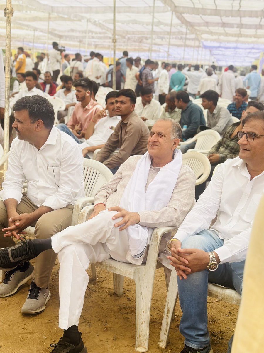 Vidhyadharincp's tweet photo. भ्रष्टाचार के विरुद्ध और नौजवानों के समर्थन में श्री सचिन पायलट जी द्वारा जन संघर्ष पद यात्रा में आप सादर आमंत्रित हैं । 
#अजमेर https://t.co/HIRQ9FC5pI
