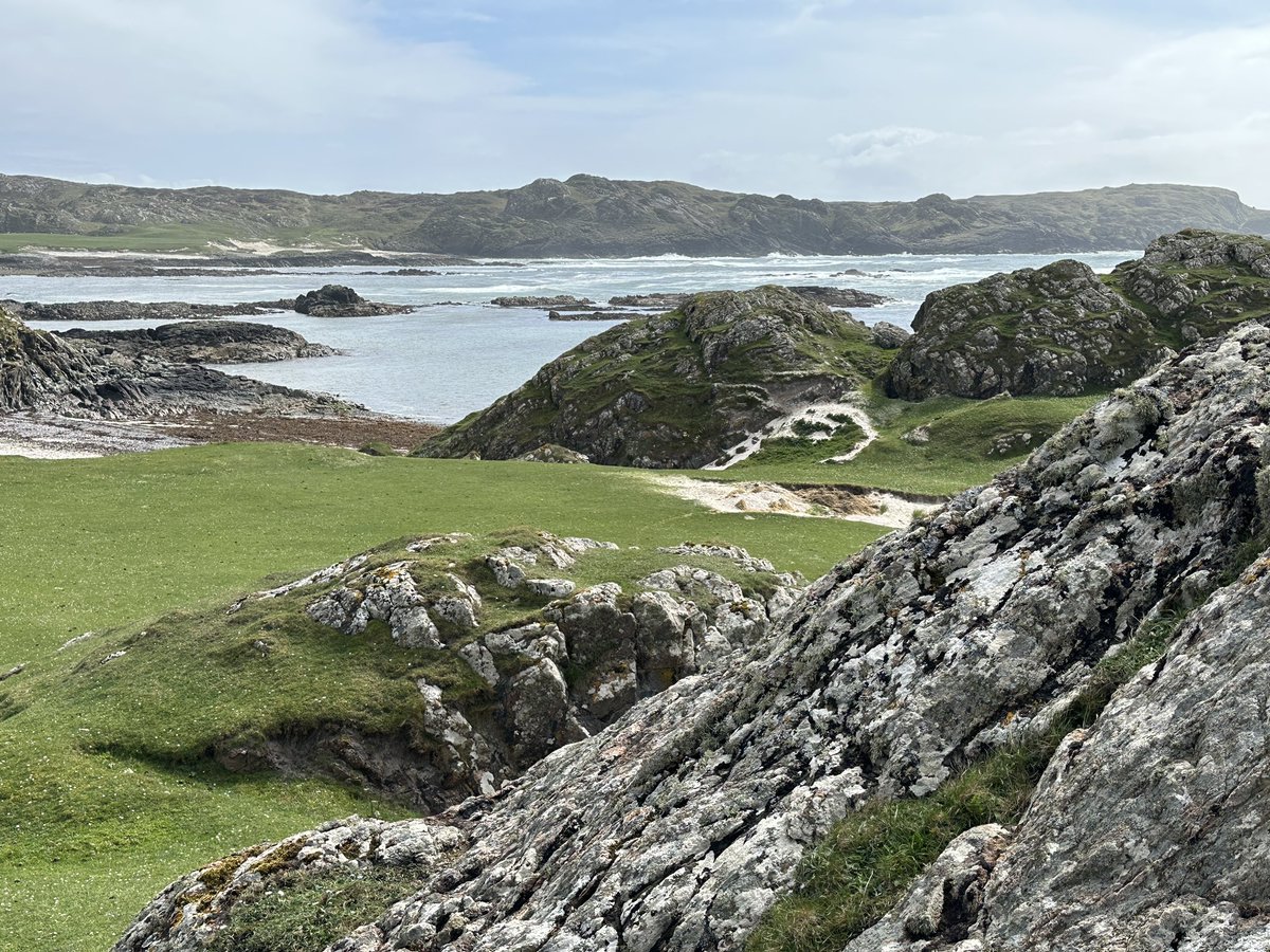 It was well worth the wait. Iona Golf course exceeded all expectations! 
I can’t wait for round 2!🏴󠁧󠁢󠁳󠁣󠁴󠁿⛳️
#scottishgolfwhiskyandhistoryadventure #linksgolf #whyilovethisgame #golfstagram #instagolf #scottishgolf #visitscotland #hcig #belongtoiona