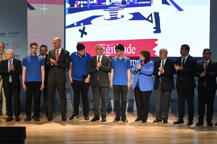 dogruegitimhab1's tweet photo. Mesleki ve Teknik Eğitim Uygulama Platformu: METUP https://t.co/H52ywdg6DI 
#dogruegitim #balgatcozum #meb #yks2023 #lgs2023 #meslekiteknikegitim #metup #osym #tyt #ayt https://t.co/lz5jpWAtpq