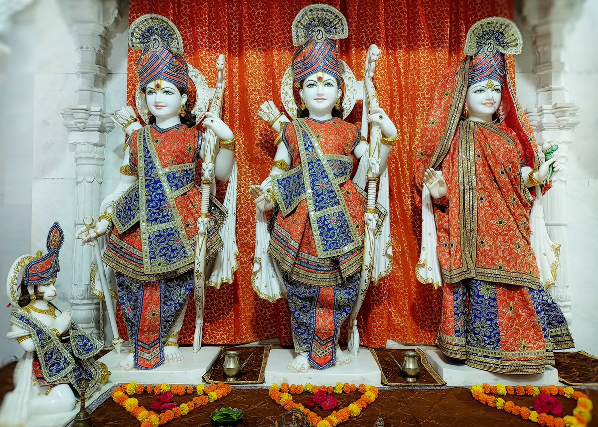 Somnath_Temple's tweet photo. श्री राम मंदिर, प्रभासक्षेत्र - गुजरात (सौराष्ट्र)
दिनांकः 11 मई 2023, वैशाख कृष्ण षष्ठी - गुरुवार
मध्याह्न शृंगार
05232372
#somnath
#somnathtemple
#shree_somnath_trust
#Parvati_maa_vastra_prasad
#Somnath_Vastra_Prasad
#Pratham_Jyotirling
#tree_plantation
#saving_nature
#mahadeva https://t.co/ROH513Ezkr