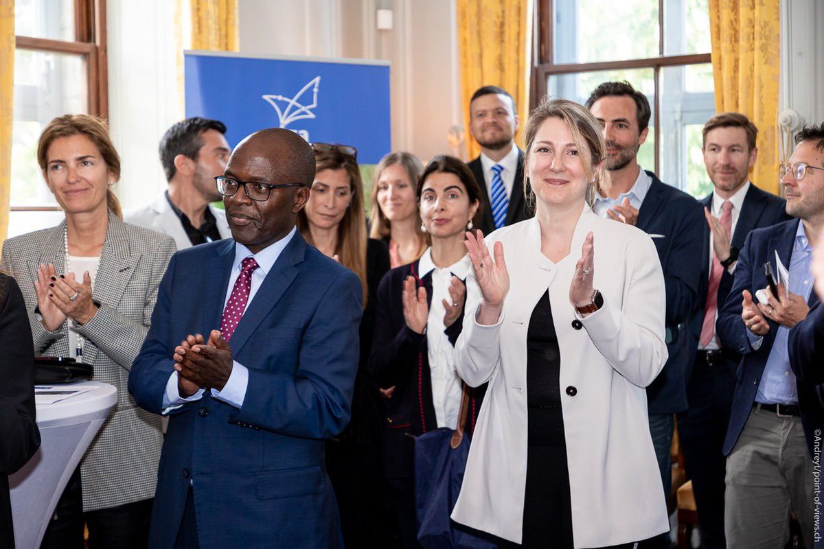 Thank you <a href="/SwissAmbUN_GVA/">Jürg Lauber</a> + Swiss Government for your strong commitment to <a href="/Gigaglobal/">Giga</a> and digital education for all.
We've made incredible progress but are only getting started to connect every school in the world by 2030.
Follow the 🇨🇭example and help us scale Giga even further