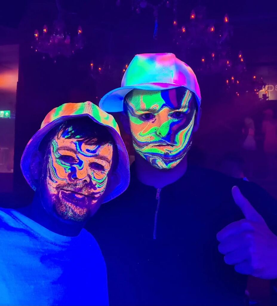 When you dip your face. #fubl #bodymarblinguk #psychedelicdip @feverplymouth