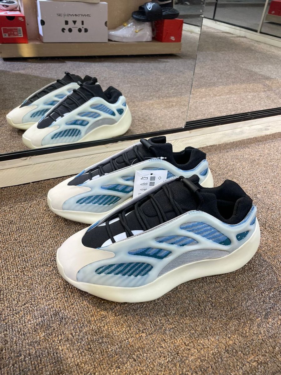 Adidas YEEZY 700 V3 [KYANITE] Available in: Sizes EU 40-45 | US 6-11 Price tag is Ugx 185,000 WhatsApp +256755393610 for deliveries 😊 🤝🏽 This is #PayanSneakers 🔥