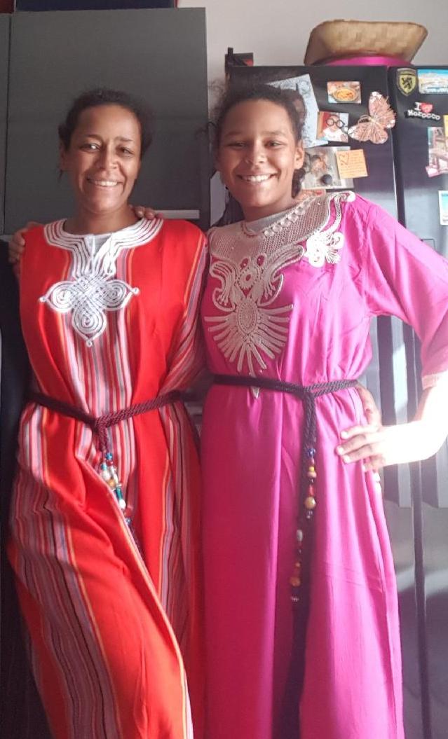 "Un manque viscéral. Des moments de grande souffrance. Que faire sans toi? Tes calins me manquent ! Mes yeux brûlent ! Ma gorge est nouée ! 
Le temps s'est arrêté !" 

Une pensée pour sa maman, <a href="/GonthierSamira/">Gonthier Samira ♡</a>
Allah y rhma🤲🏾😔
#justicepourDinah