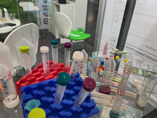 labcon's tweet image. The last day at LABVOLUTION is here. Stop by the Labcon stand and say hello. And don&apos;t miss the Industry Forum on Sustainability including our Frederic Laboroi Phd. #labcon #labvolution2023 @labvolution19