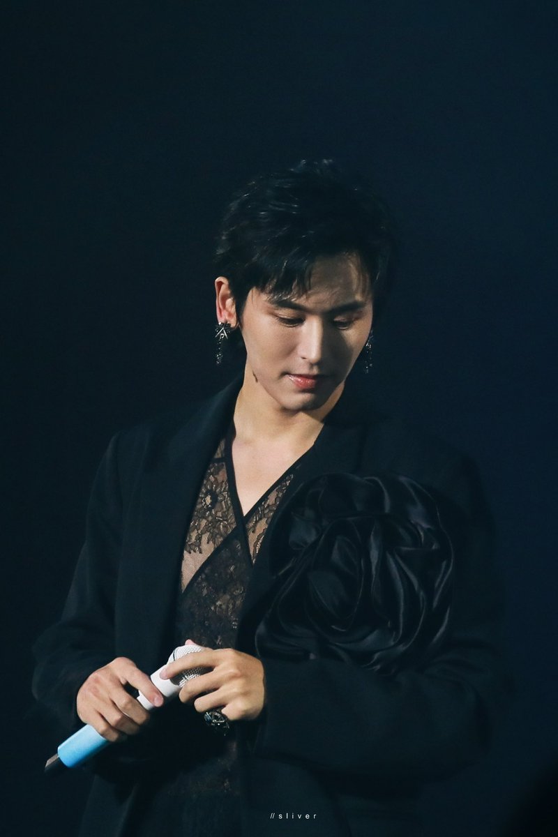 Sliver_raining's tweet photo. 0510张哲瀚曼谷演唱会part3

#ZhangZhehan #ZhangZhehan张哲瀚
#张哲瀚 #張哲瀚 #ZZH 
#チャンジャーハン #장철한 #จางเจ๋อฮั่น #PrimordialTheatre #ZhangZheHanBangkokConcert https://t.co/yyAys1zq41